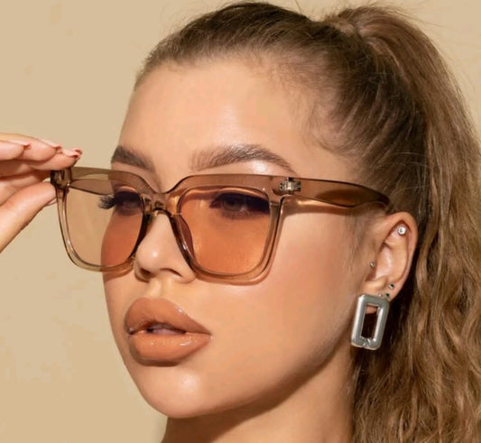 Fashionable Square Glasses